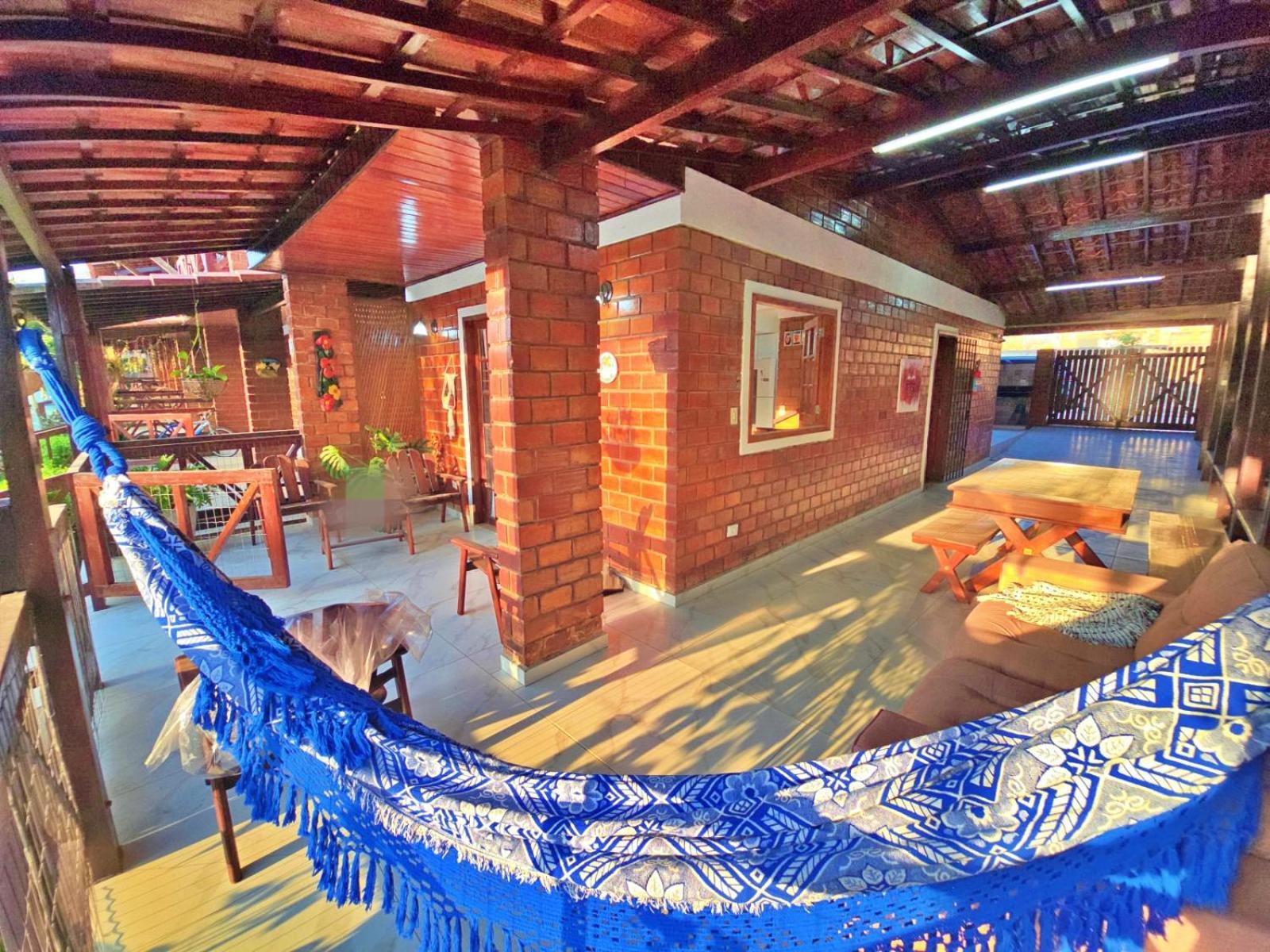 Chale Aconchegante Com Vista Para Piscina グラヴァター エクステリア 写真