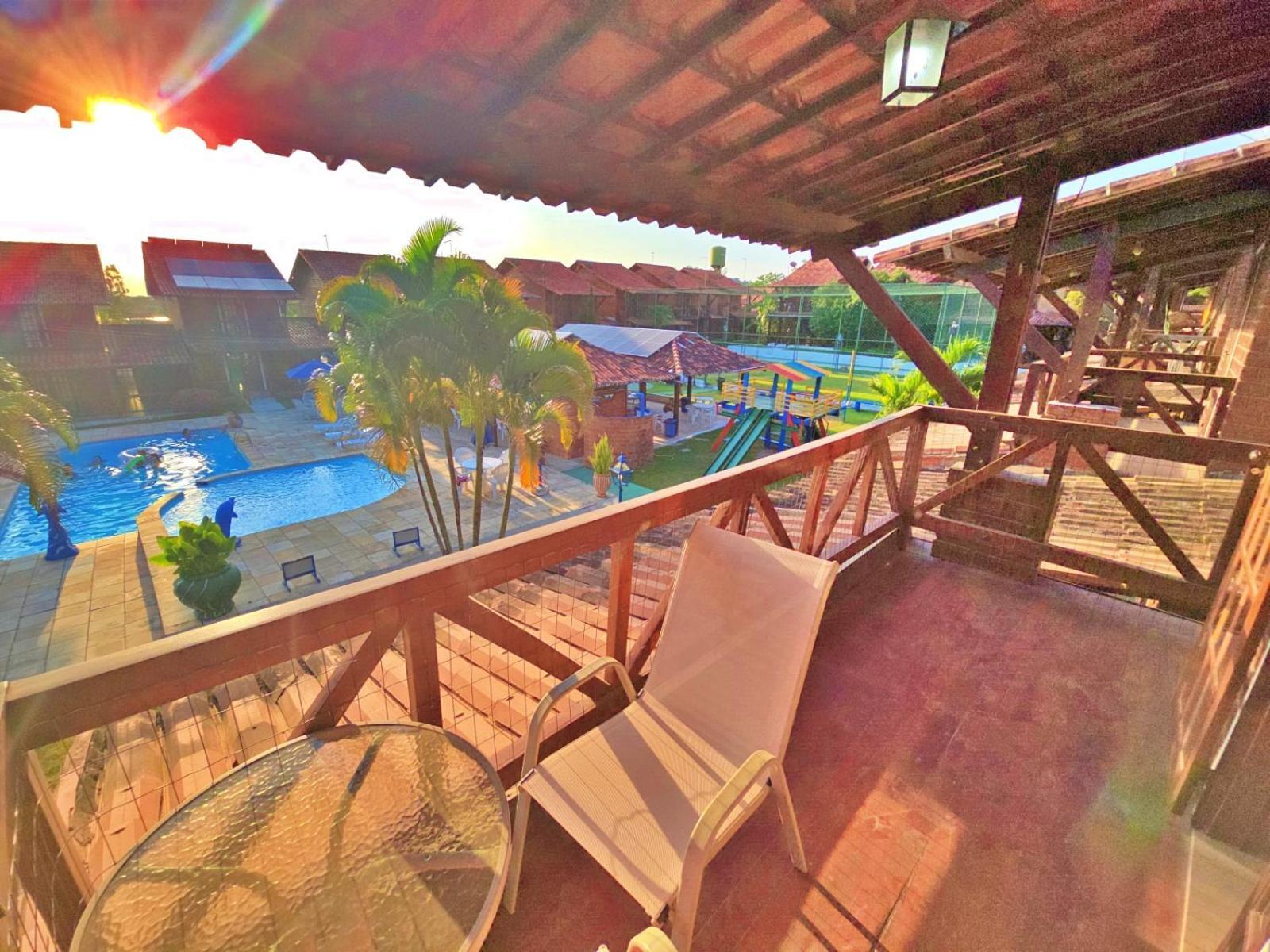 Chale Aconchegante Com Vista Para Piscina グラヴァター エクステリア 写真